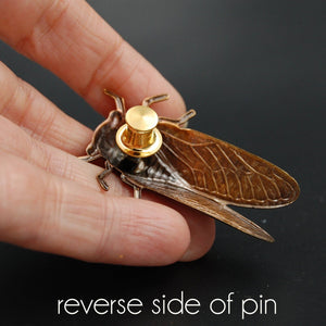 Metal Cloth & Wood - Brass Cicada Insect Pin or Brooch: Bright Gold